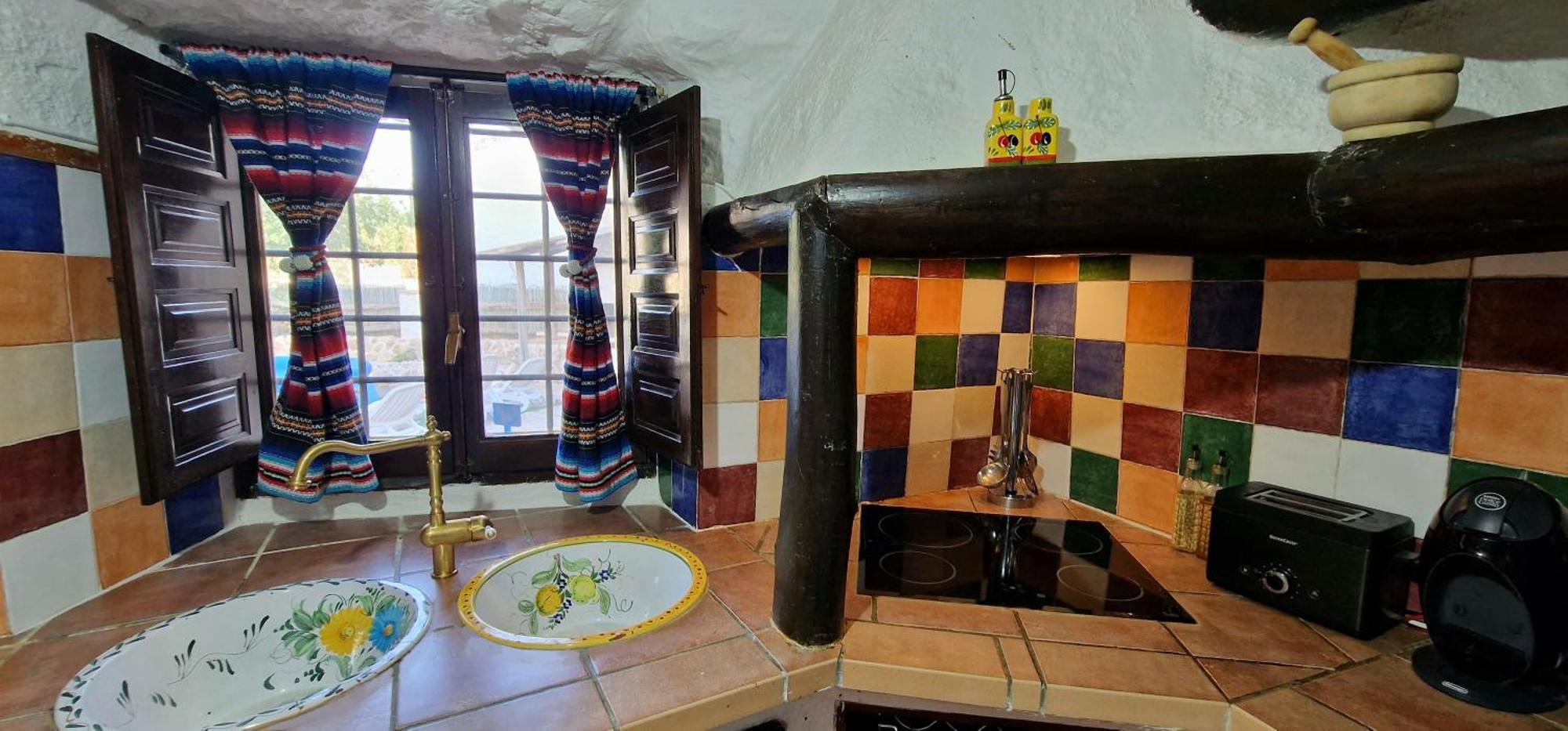 Casa Cueva Cascamorras "Capricho Andaluz" Баса Екстер'єр фото